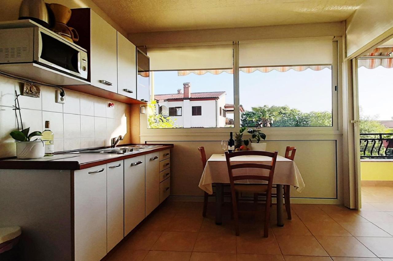Paradise Beach Apartments Ρόβινι Εξωτερικό φωτογραφία