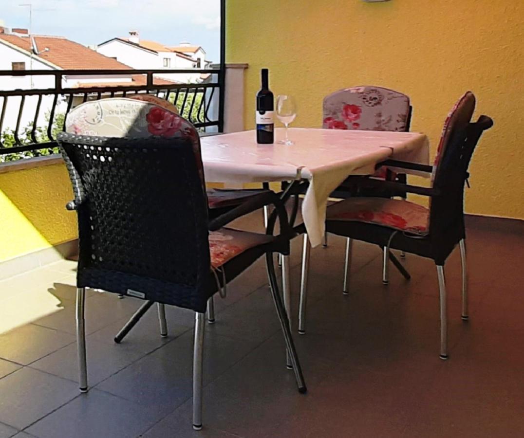 Paradise Beach Apartments Ρόβινι Εξωτερικό φωτογραφία