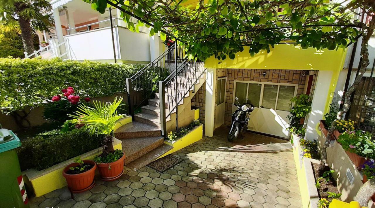 Paradise Beach Apartments Ρόβινι Εξωτερικό φωτογραφία