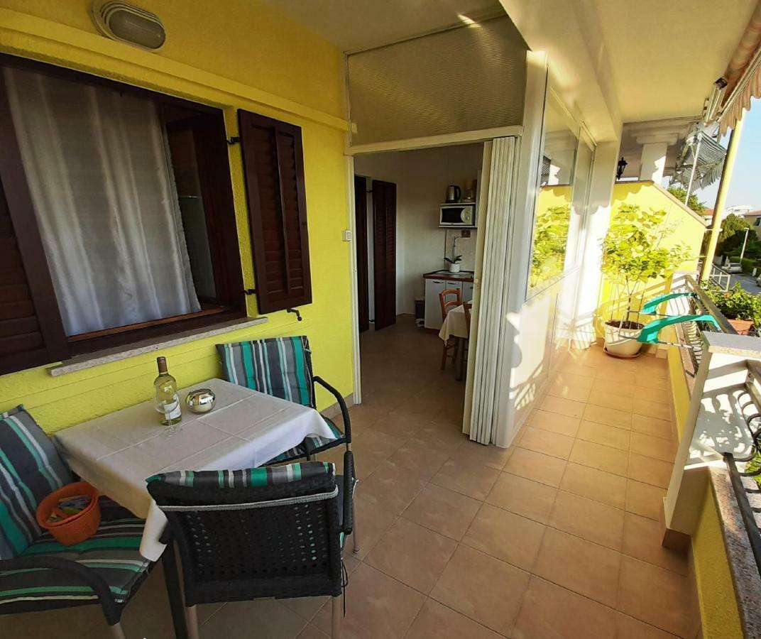 Paradise Beach Apartments Ρόβινι Εξωτερικό φωτογραφία