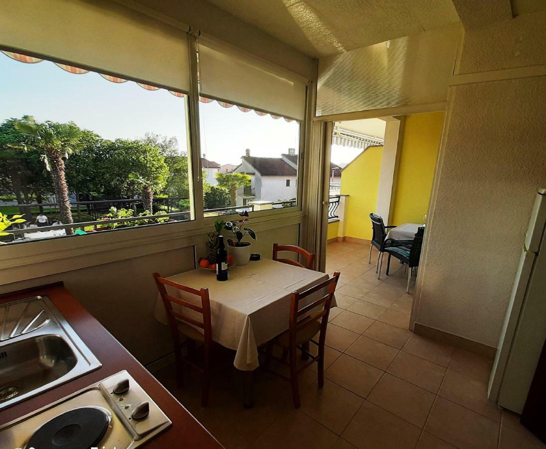 Paradise Beach Apartments Ρόβινι Εξωτερικό φωτογραφία