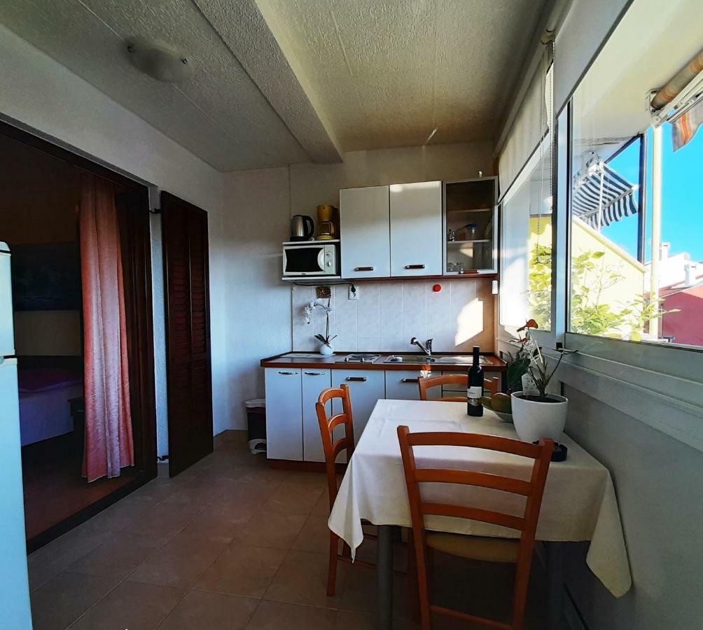 Paradise Beach Apartments Ρόβινι Εξωτερικό φωτογραφία