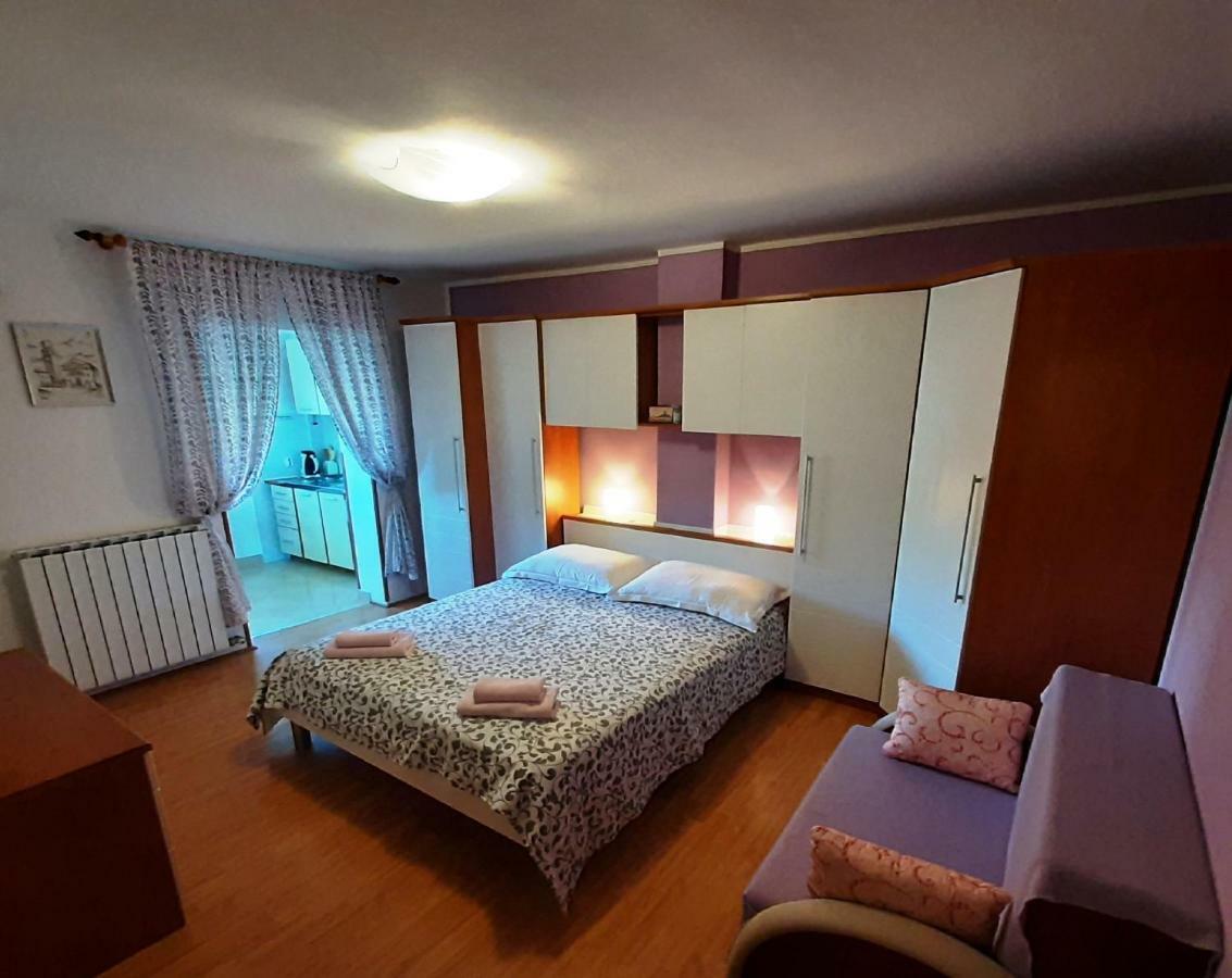 Paradise Beach Apartments Ρόβινι Εξωτερικό φωτογραφία